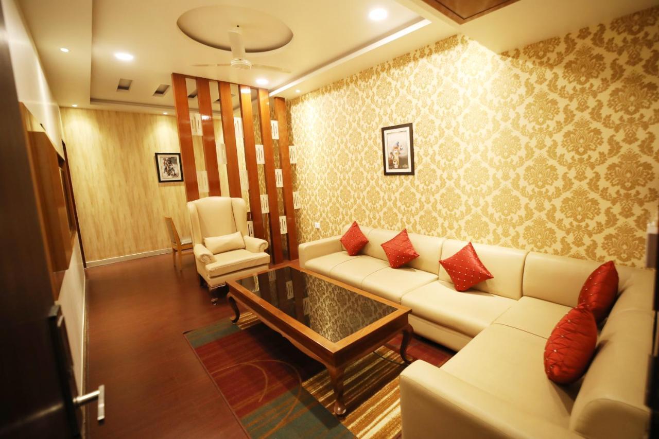 Hotel Panchsheel Ayodhya Екстериор снимка