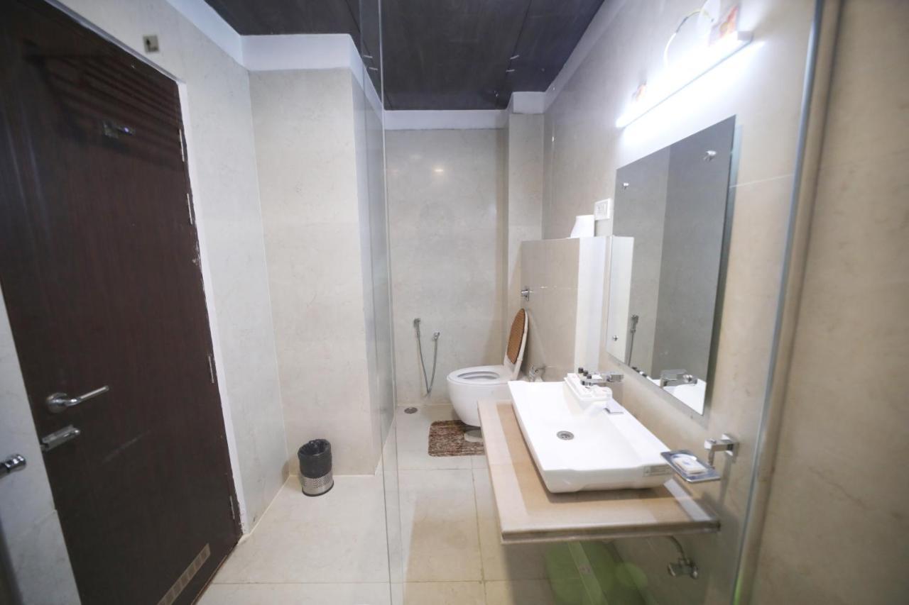 Hotel Panchsheel Ayodhya Екстериор снимка