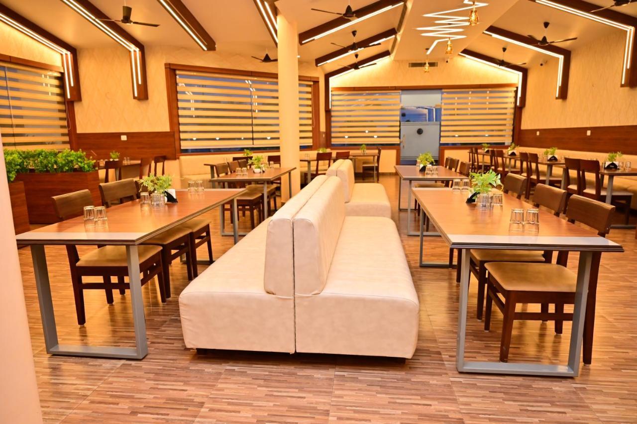 Hotel Panchsheel Ayodhya Екстериор снимка