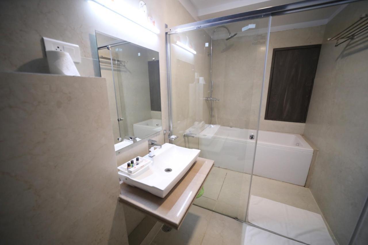 Hotel Panchsheel Ayodhya Екстериор снимка